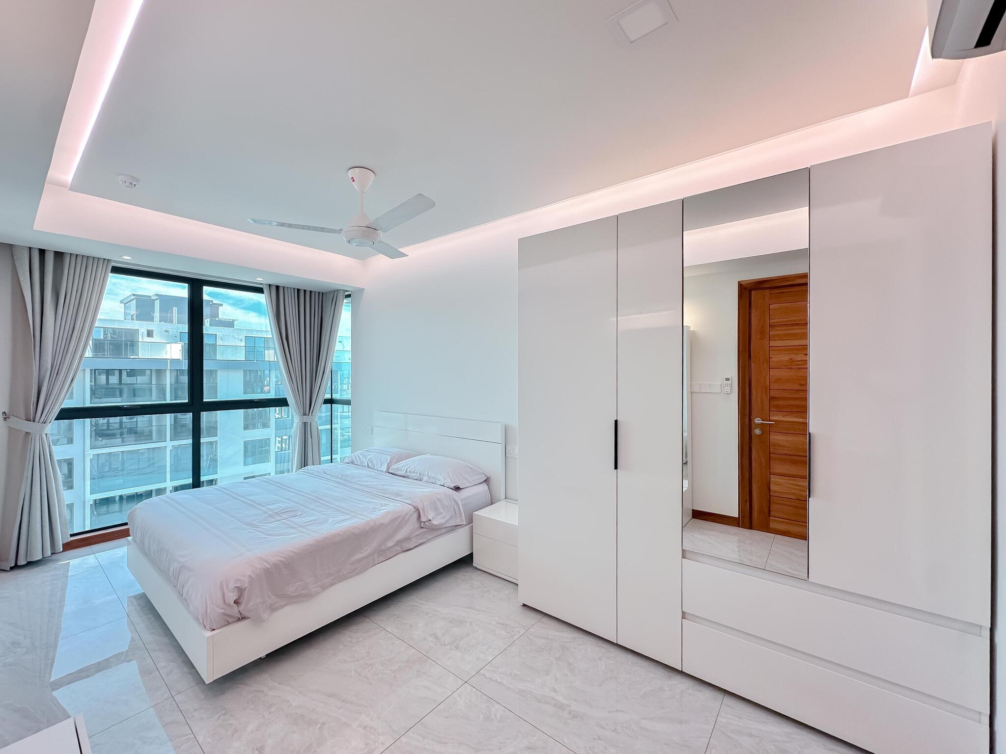 3-bedroom FW Residence 12th Floor Corner Luxury Unit — Reethigas Magu