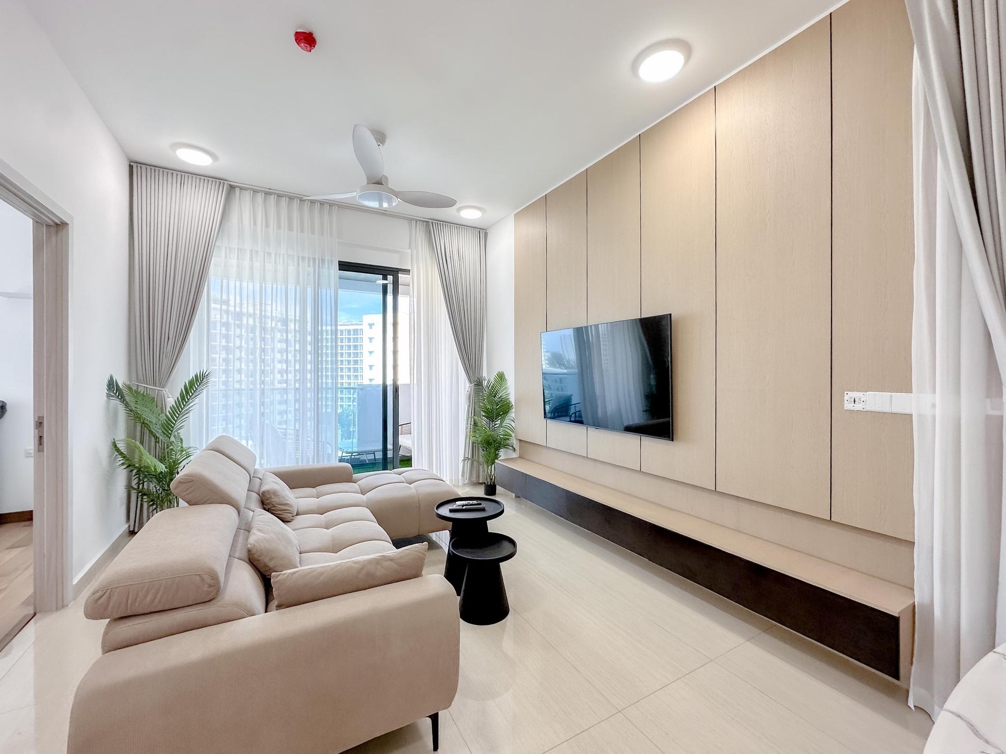 Luxurious 3 Bedroom Apartment with Panoramic Marina Views – The Gardens Residence