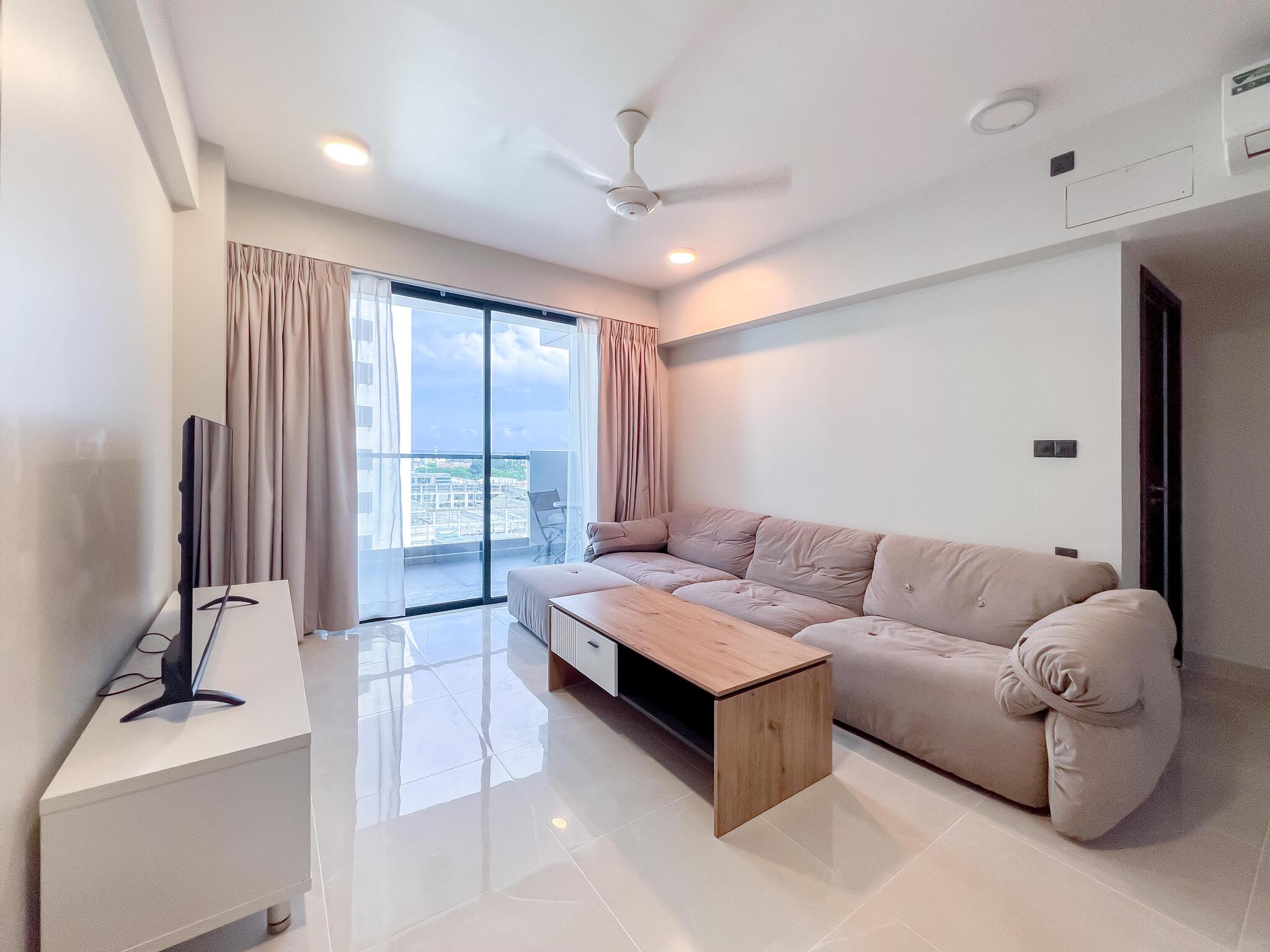 Raincrest 9th Floor 3+1 BR Corner Unit Central Park View